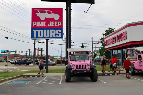 Pink Jeep Tours Pigeon Forge